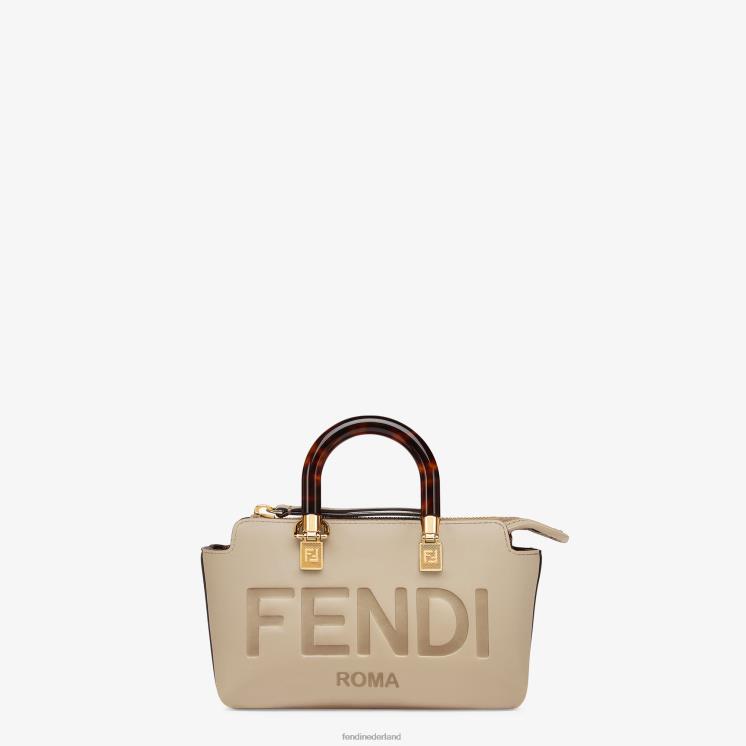 vrouwen accessoires Fendi 0J62L826 kleine Boston tas van duifleer beige