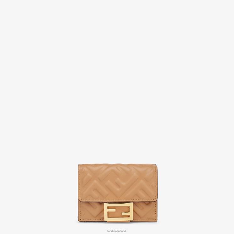 vrouwen accessoires Fendi 0J62L1560 Baguette micro driebladige portemonnee van nappaleer beige